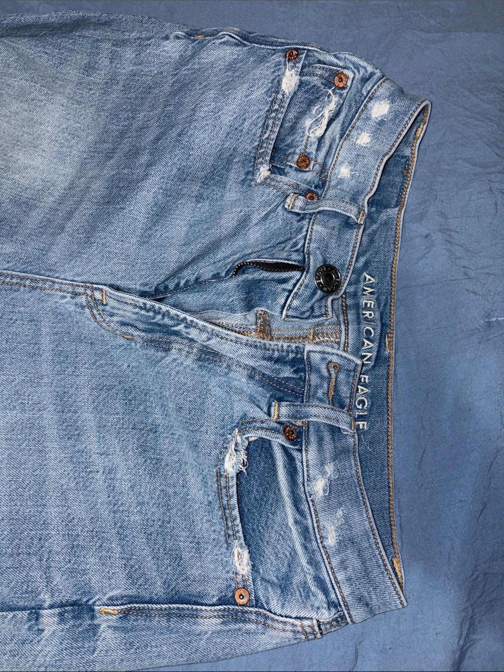 American Eagle Outfitters Light Blue Straight Leg Jeans - Picture 4 of 4